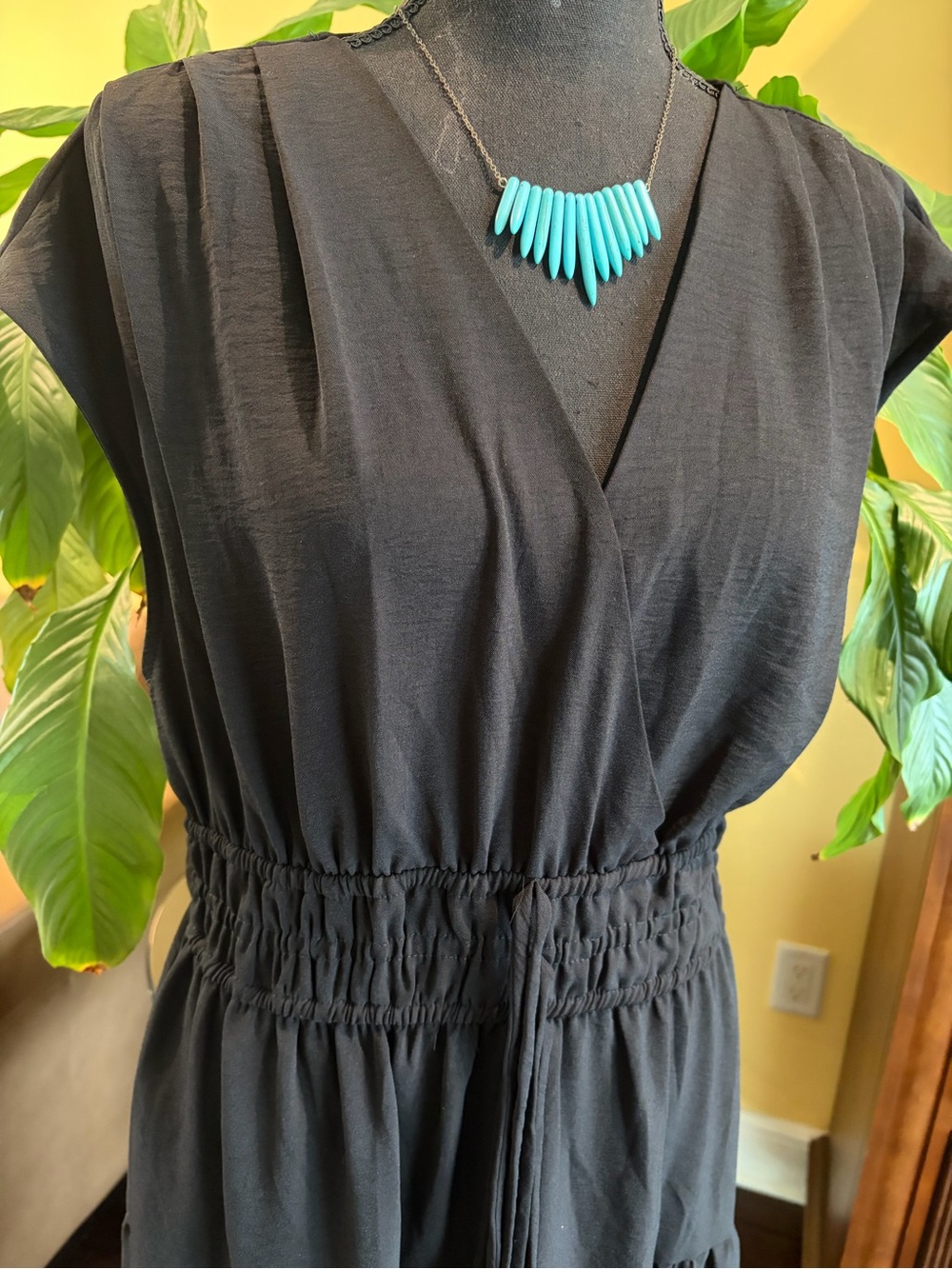 Tahari Arthur S. Levine Women’s Black Tiered Skirt Maxi Dress. Size XL - Picture 3 of 10